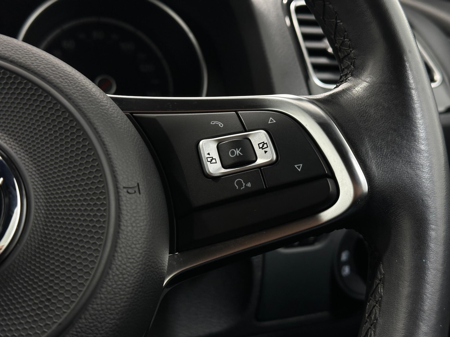 Used Volkswagen Scirocco 2018 for sale - 76878518: Photo 14