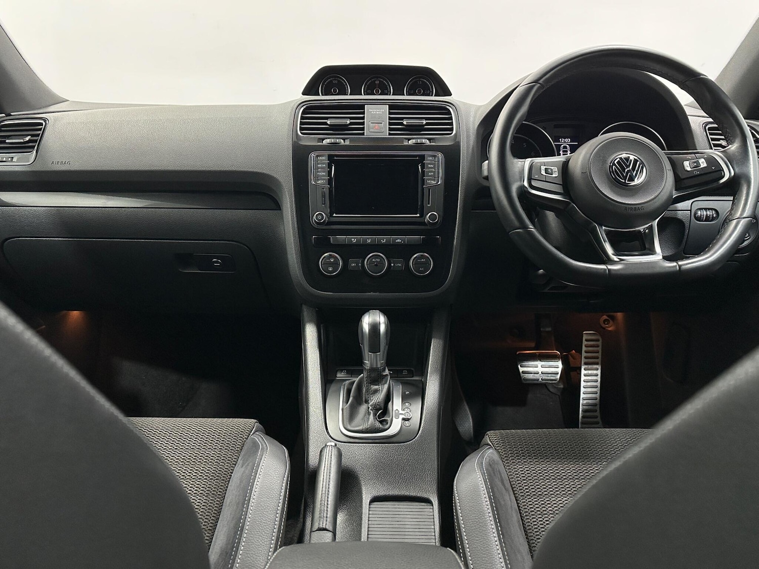 Used Volkswagen Scirocco 2018 for sale - 76878518: Photo 19