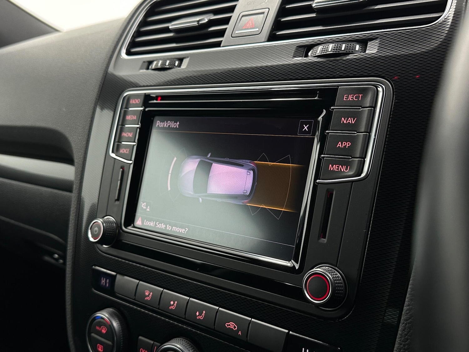 Used Volkswagen Scirocco 2018 for sale - 76878518: Photo 22