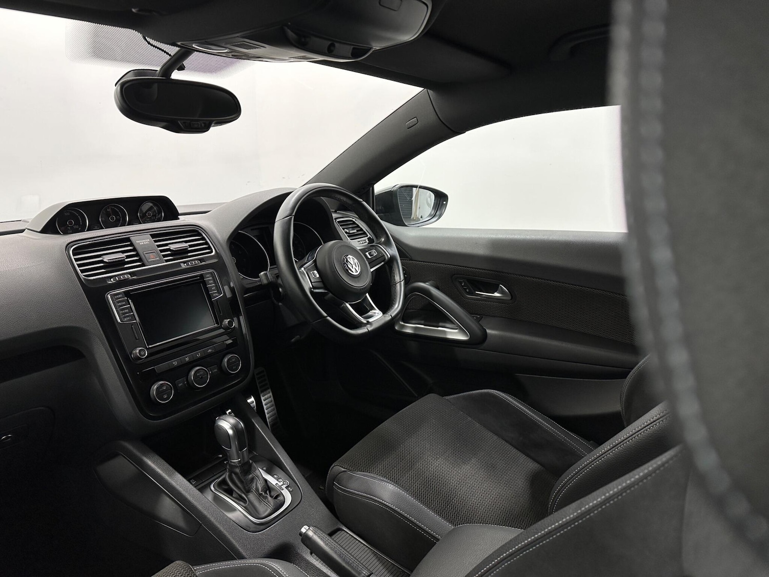 Used Volkswagen Scirocco 2018 for sale - 76878518: Photo 28