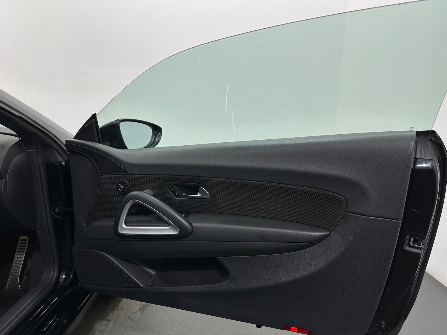 Used Volkswagen Scirocco 2018 for sale - 76878518: Photo 32