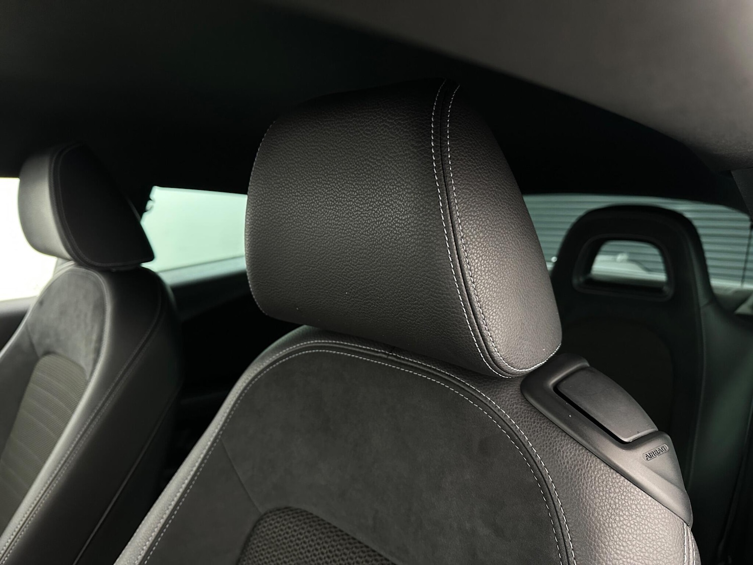 Used Volkswagen Scirocco 2018 for sale - 76878518: Photo 35