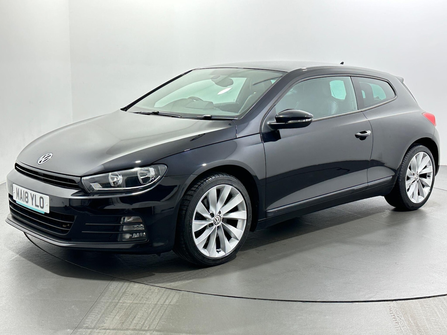 Used Volkswagen Scirocco 2018 for sale - 76878518: Photo 4