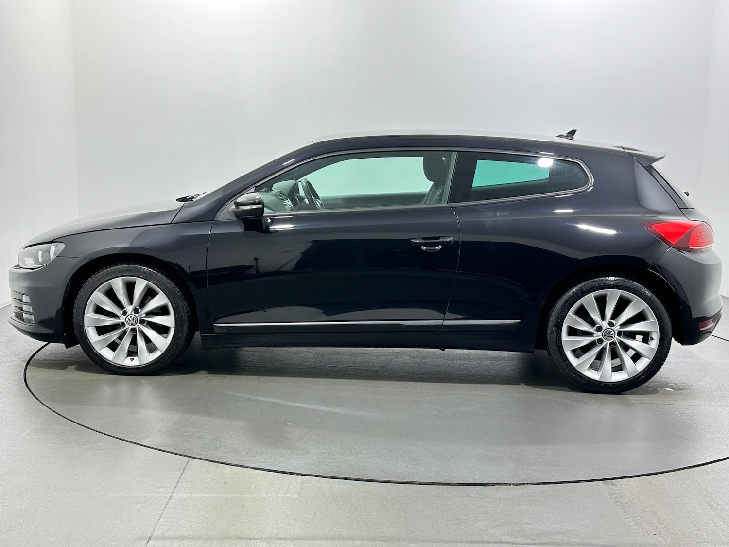 Used Volkswagen Scirocco 2018 for sale - 76878518: Photo 5