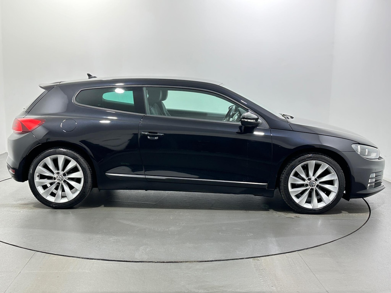 Used Volkswagen Scirocco 2018 for sale - 76878518: Photo 9