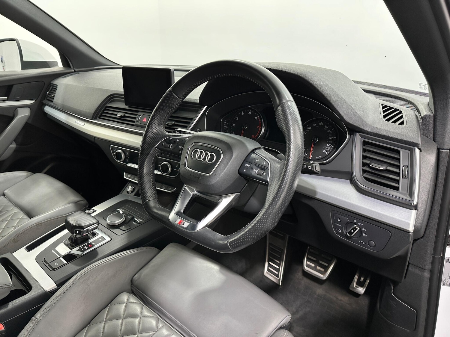 Used Audi Q5 2018 for sale - 77633469: Photo 11