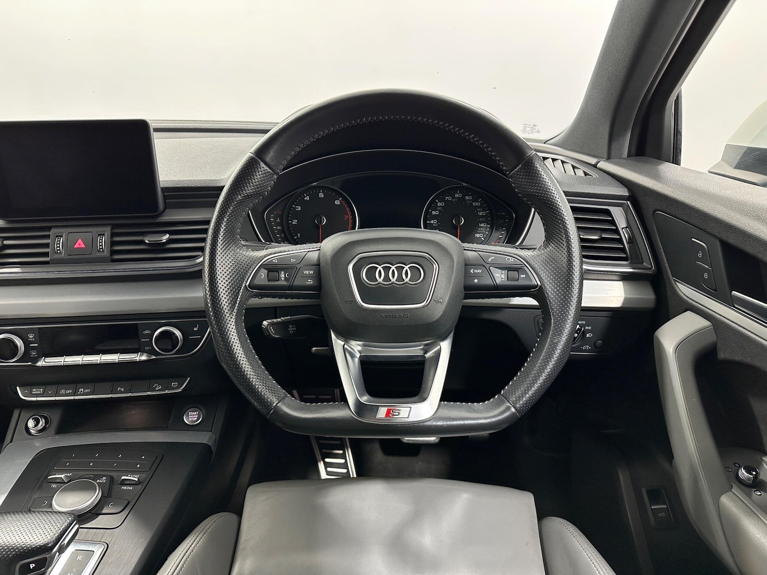 Used Audi Q5 2018 for sale - 77633469: Photo 13
