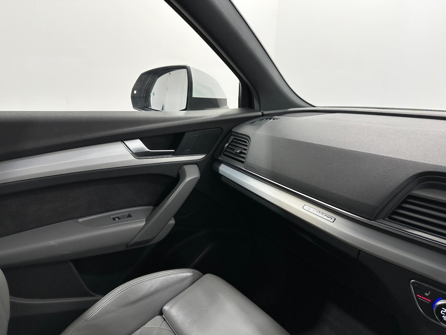 Used Audi Q5 2018 for sale - 77633469: Photo 27