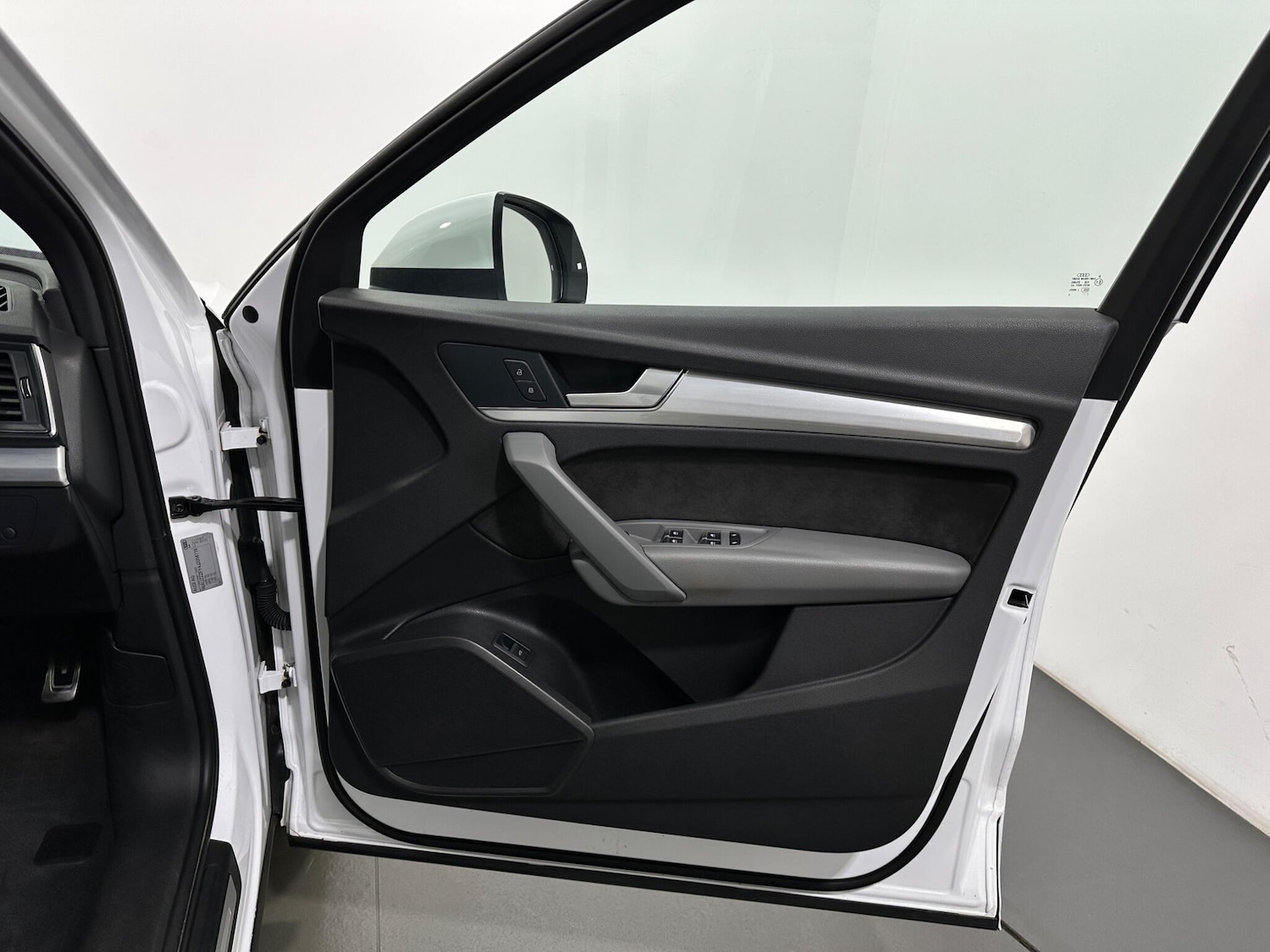 Used Audi Q5 2018 for sale - 77633469: Photo 34