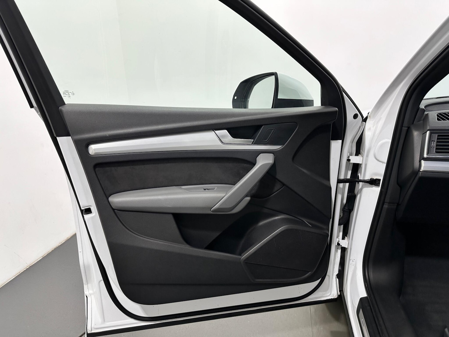 Used Audi Q5 2018 for sale - 77633469: Photo 37