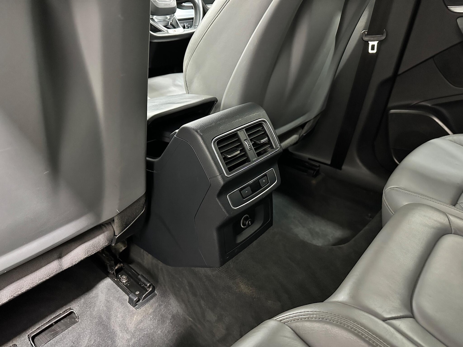 Used Audi Q5 2018 for sale - 77633469: Photo 39