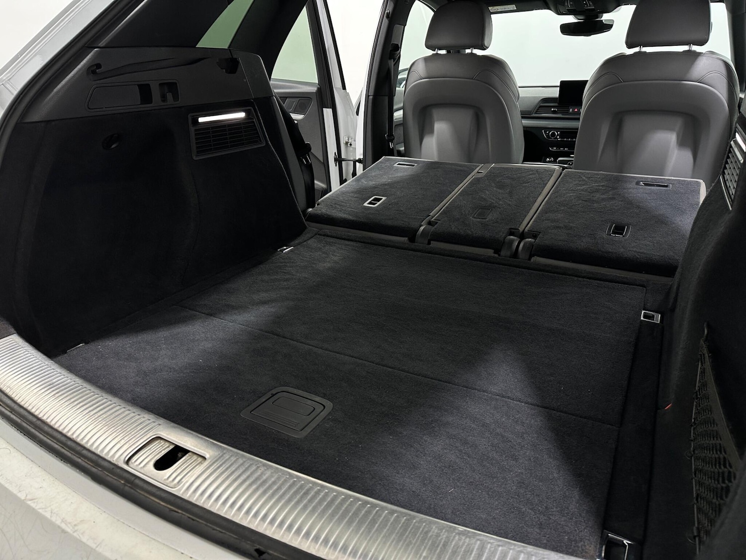 Used Audi Q5 2018 for sale - 77633469: Photo 46