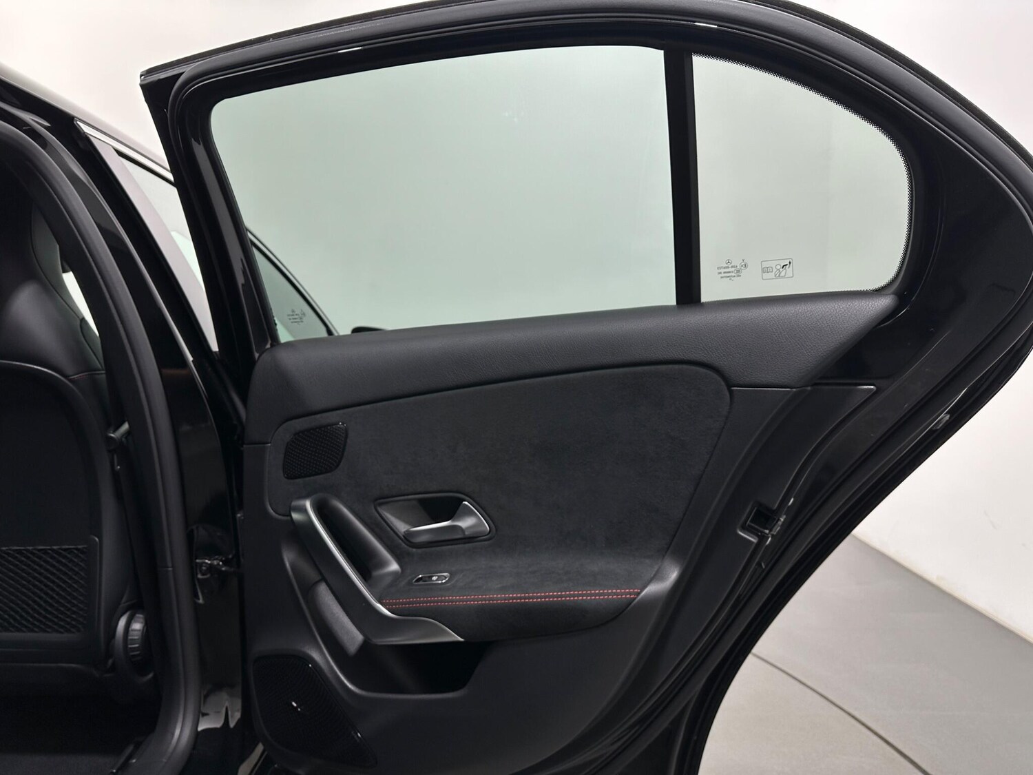 Used Mercedes-Benz A-Class for sale - 77957468: Photo 44