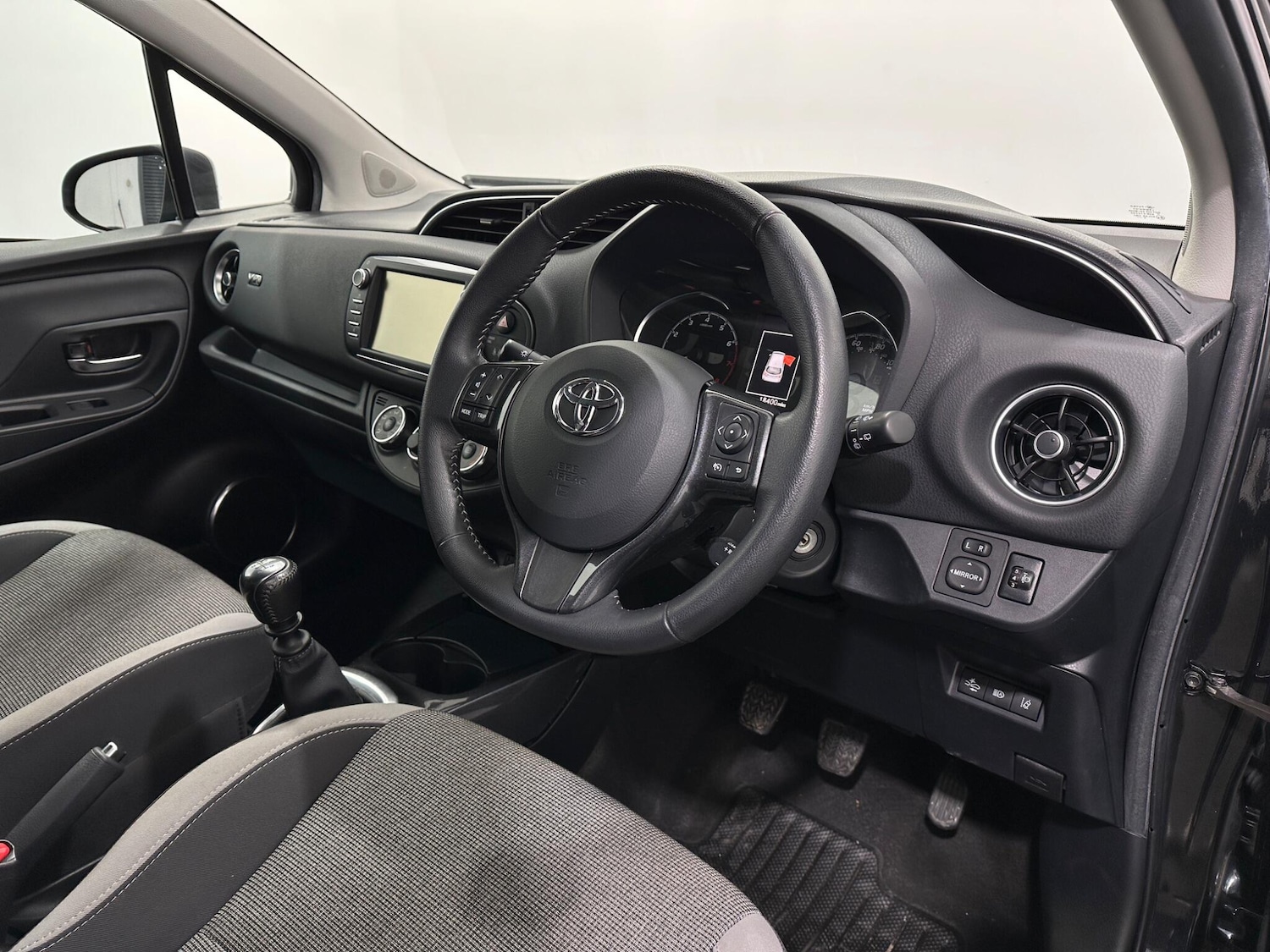 Used Toyota Yaris 2020 for sale - 77469041: Photo 10