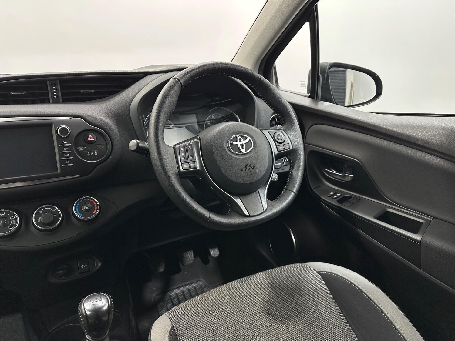 Used Toyota Yaris 2020 for sale - 77469041: Photo 11