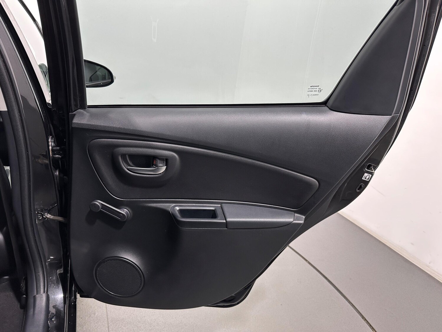 Used Toyota Yaris 2020 for sale - 77469041: Photo 42