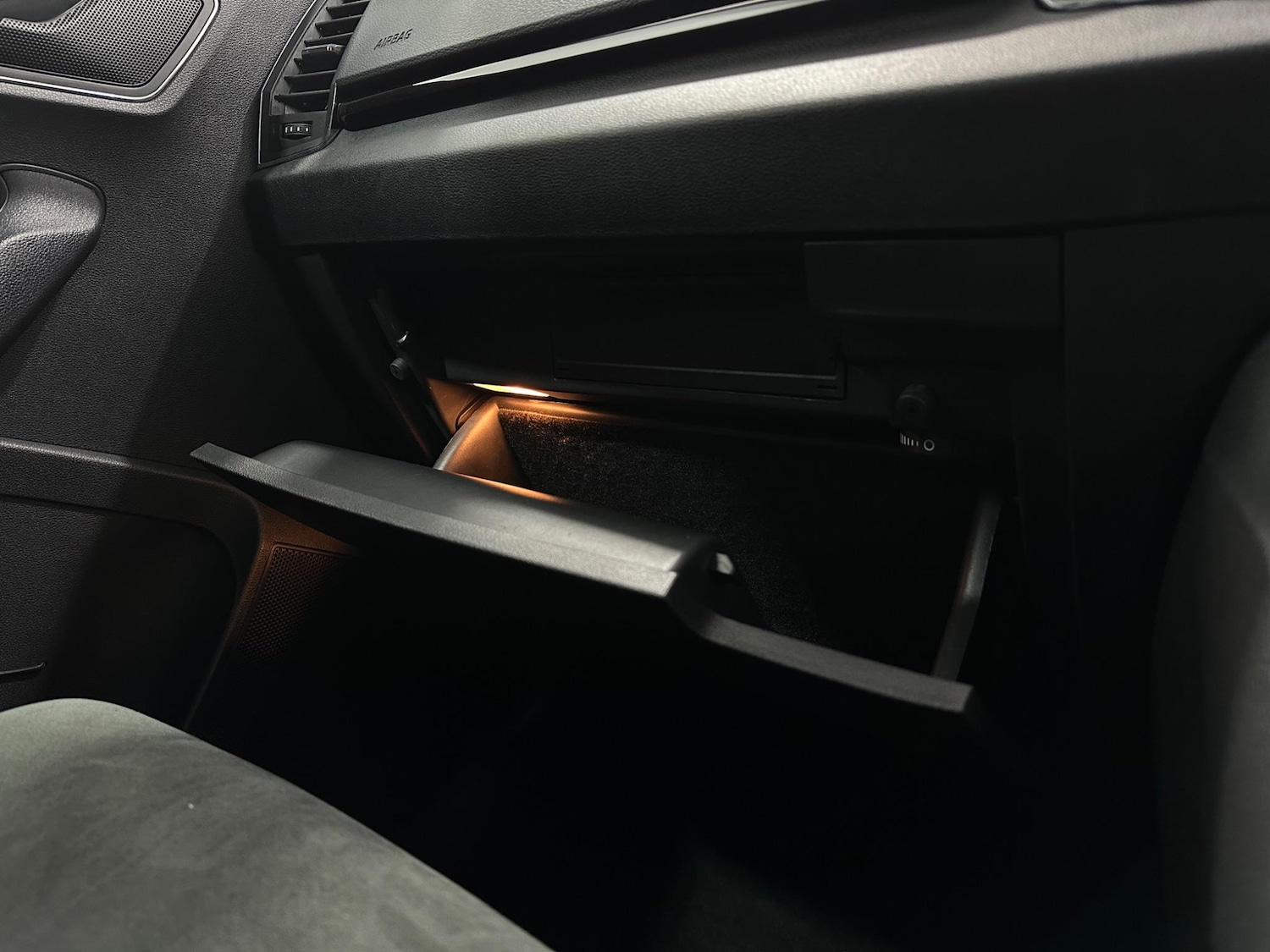 Used Skoda Karoq 2021 for sale - 76878836: Photo 28