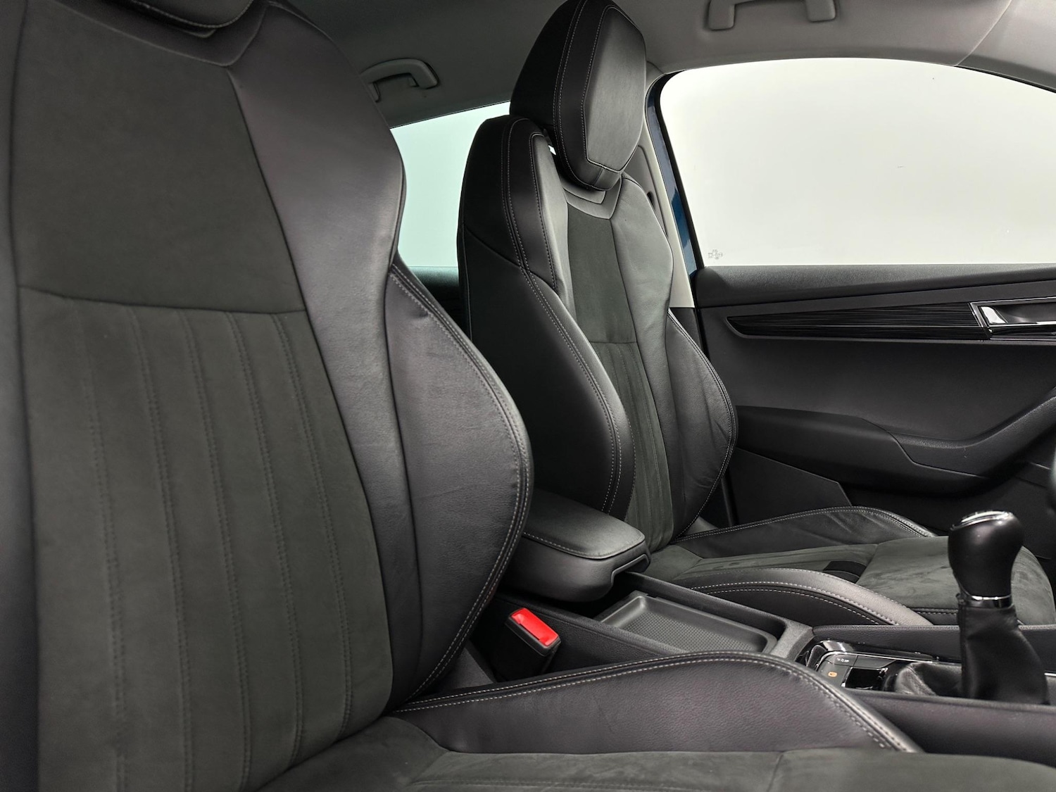 Used Skoda Karoq 2021 for sale - 76878836: Photo 31