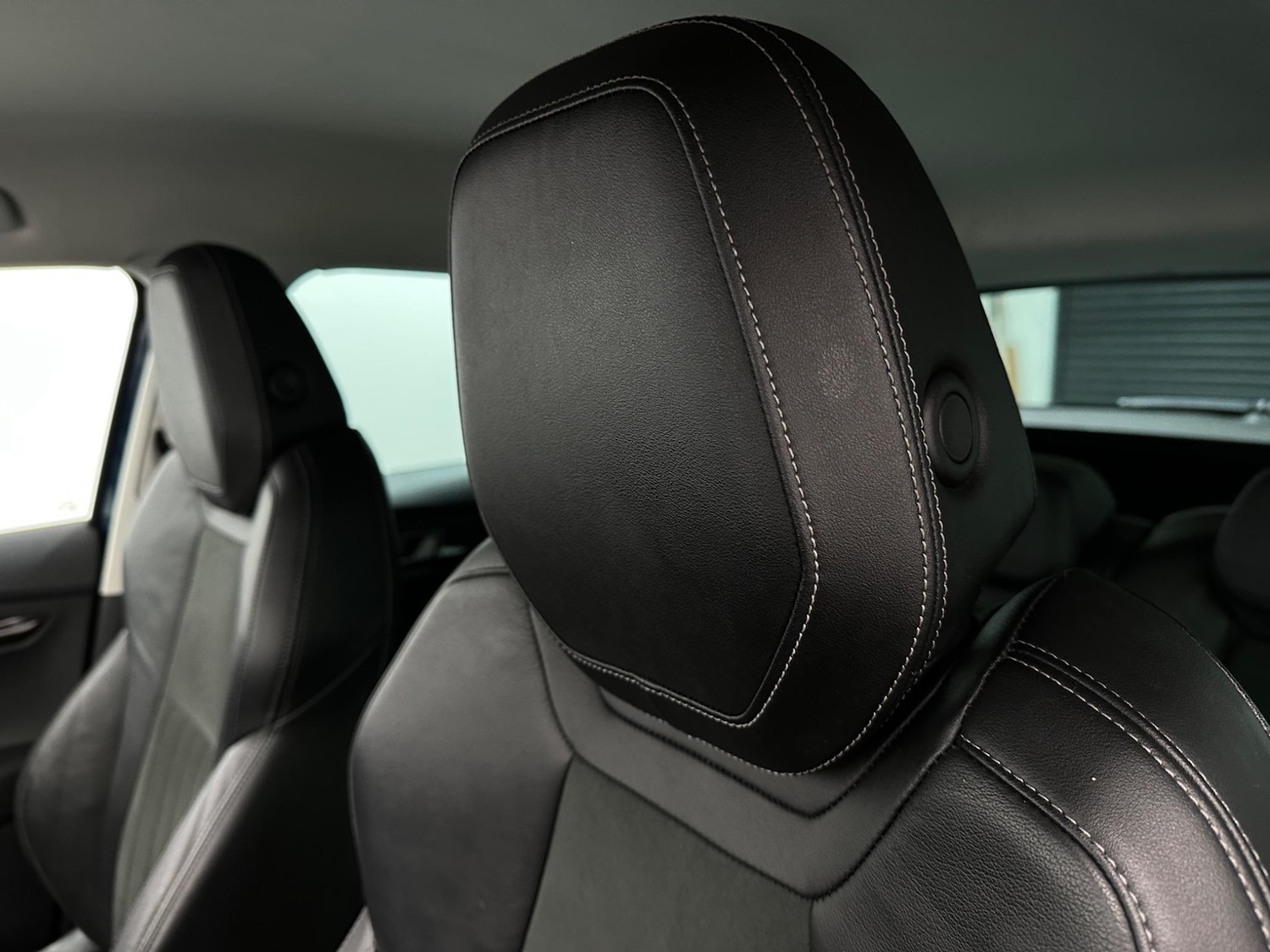 Used Skoda Karoq 2021 for sale - 76878836: Photo 36