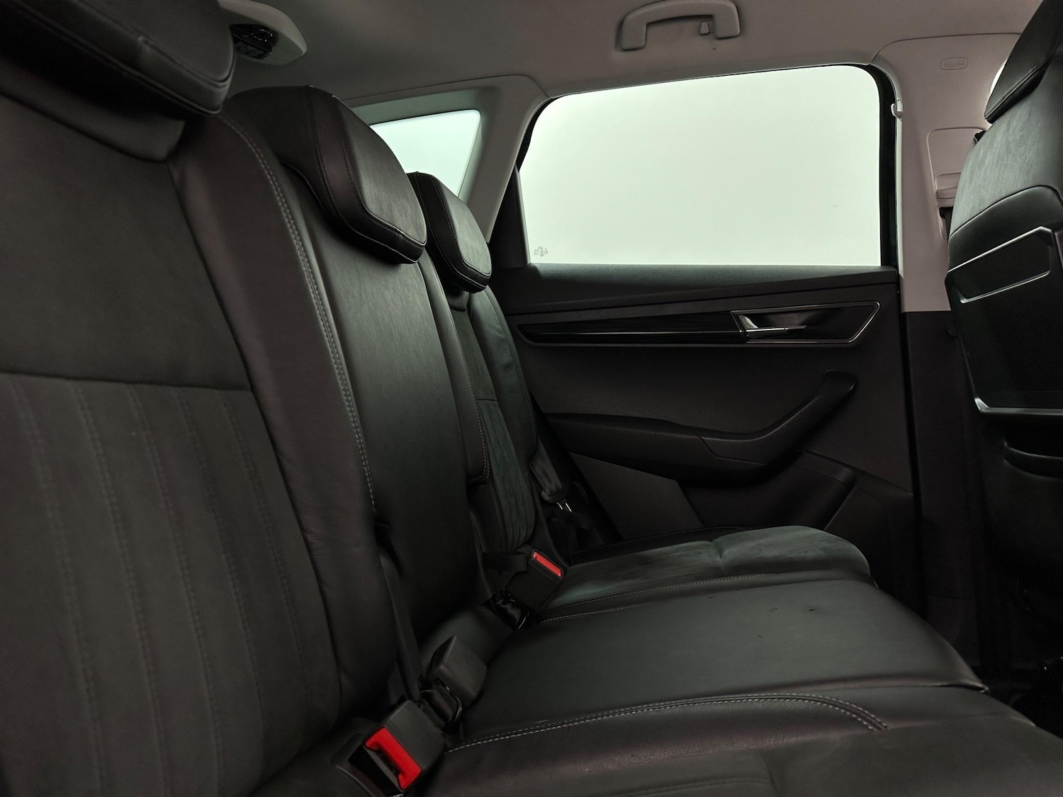 Used Skoda Karoq 2021 for sale - 76878836: Photo 42