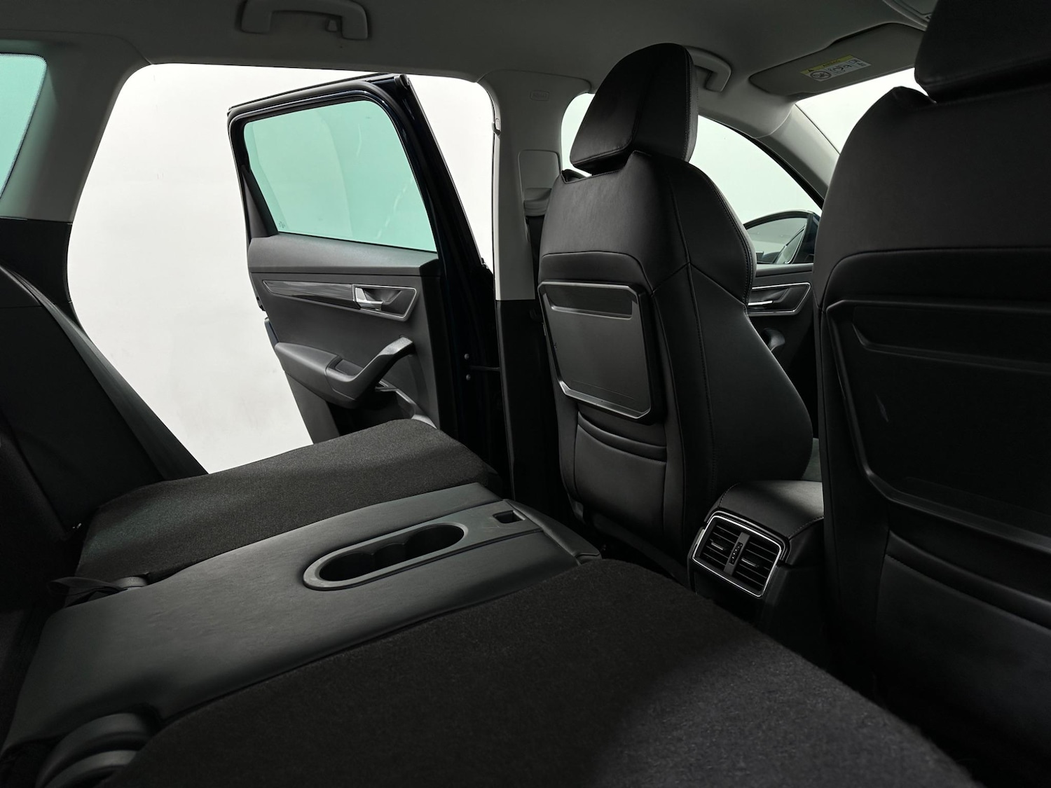 Used Skoda Karoq 2021 for sale - 76878836: Photo 46