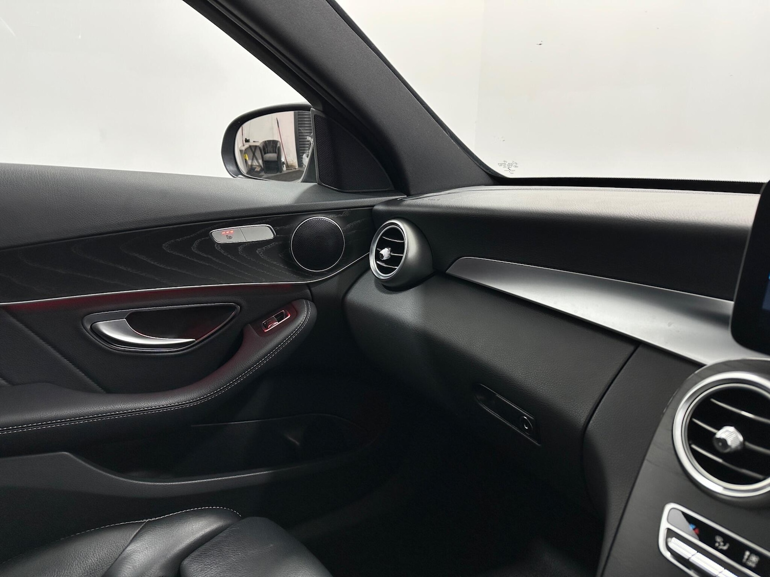 Used Mercedes-Benz C Class for sale - 77898391: Photo 28