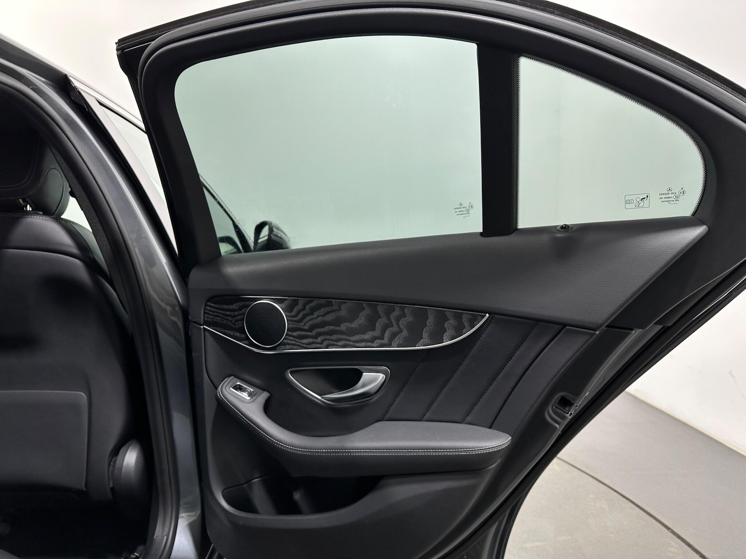 Used Mercedes-Benz C Class for sale - 77898391: Photo 45