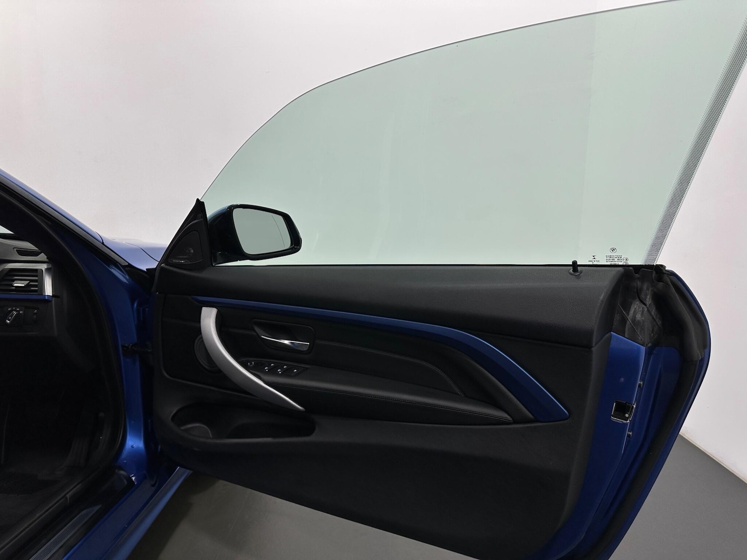 Used BMW 4 Series 2018 for sale - 77292003: Photo 32