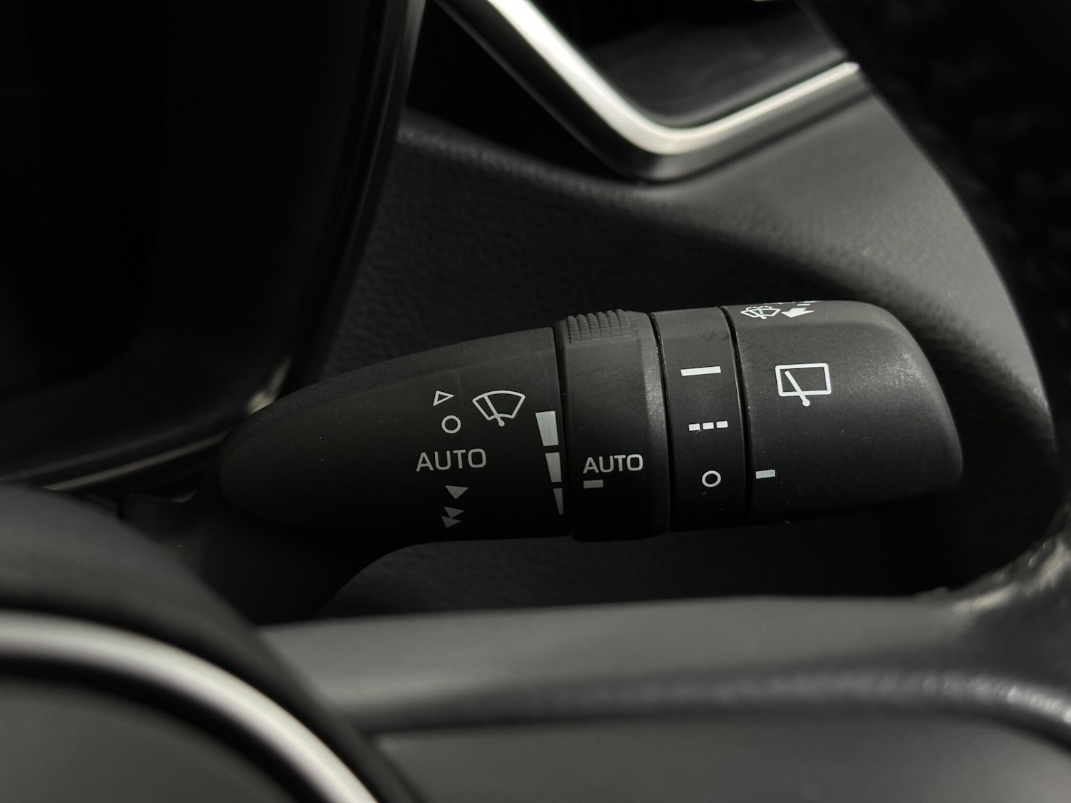 Used Toyota Corolla for sale - 77215719: Photo 15