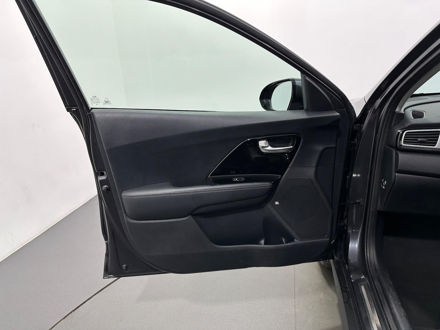 Used Kia Niro for sale - 76886561: Photo 34