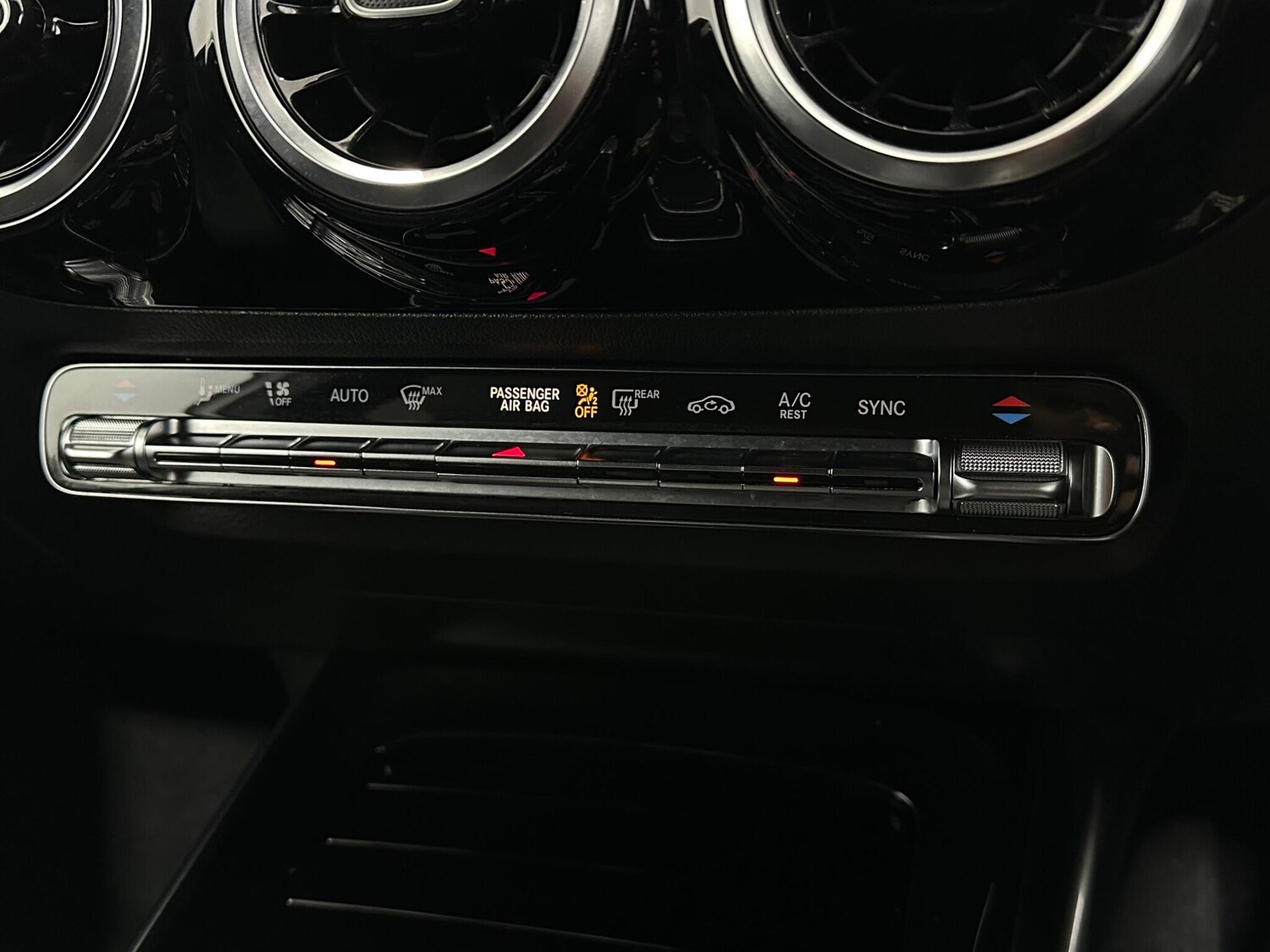 Used Mercedes-Benz GLA 2020 for sale - 77908986: Photo 23