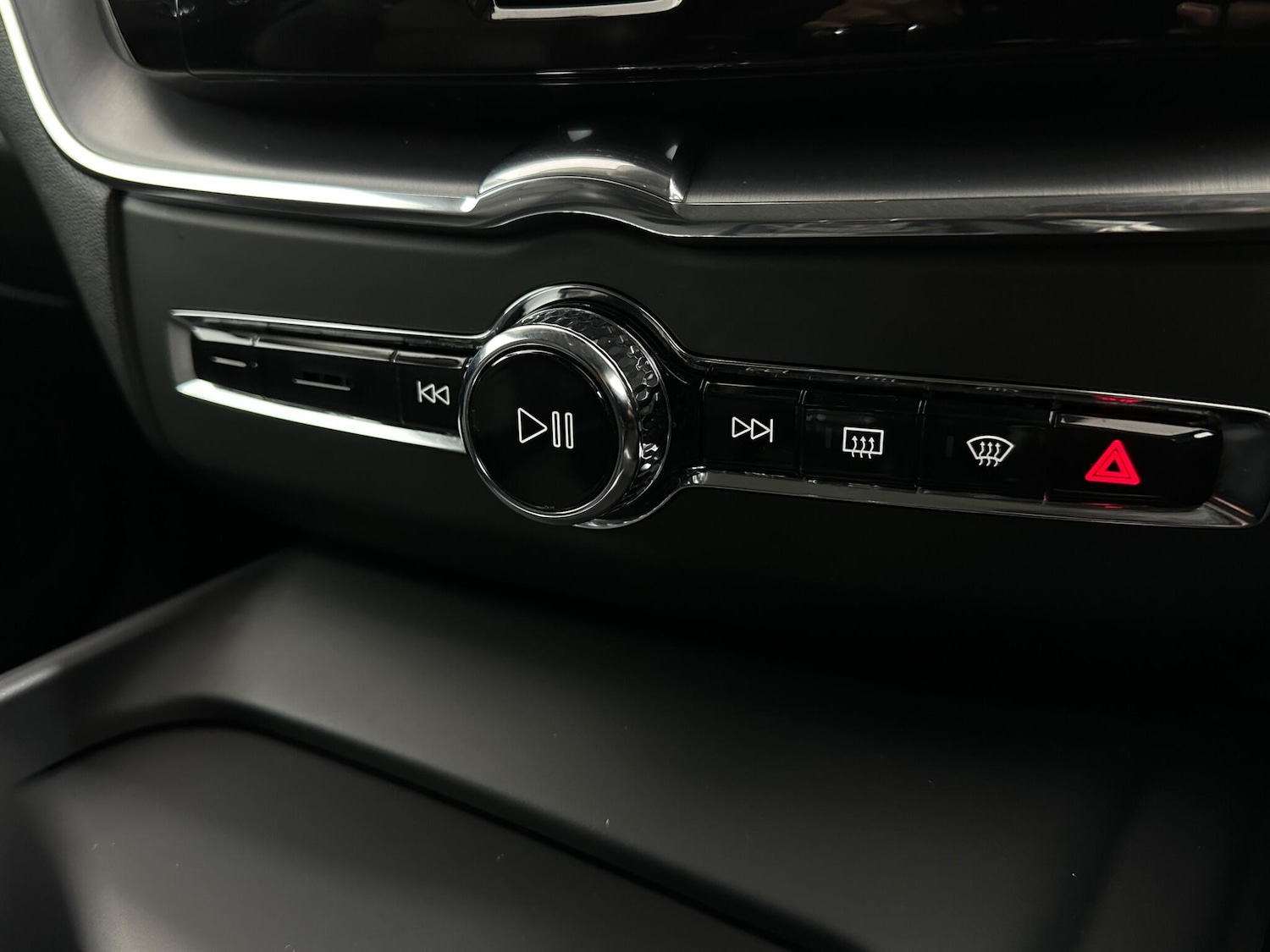 Used Volvo XC60 2018 for sale - 77304975: Photo 21