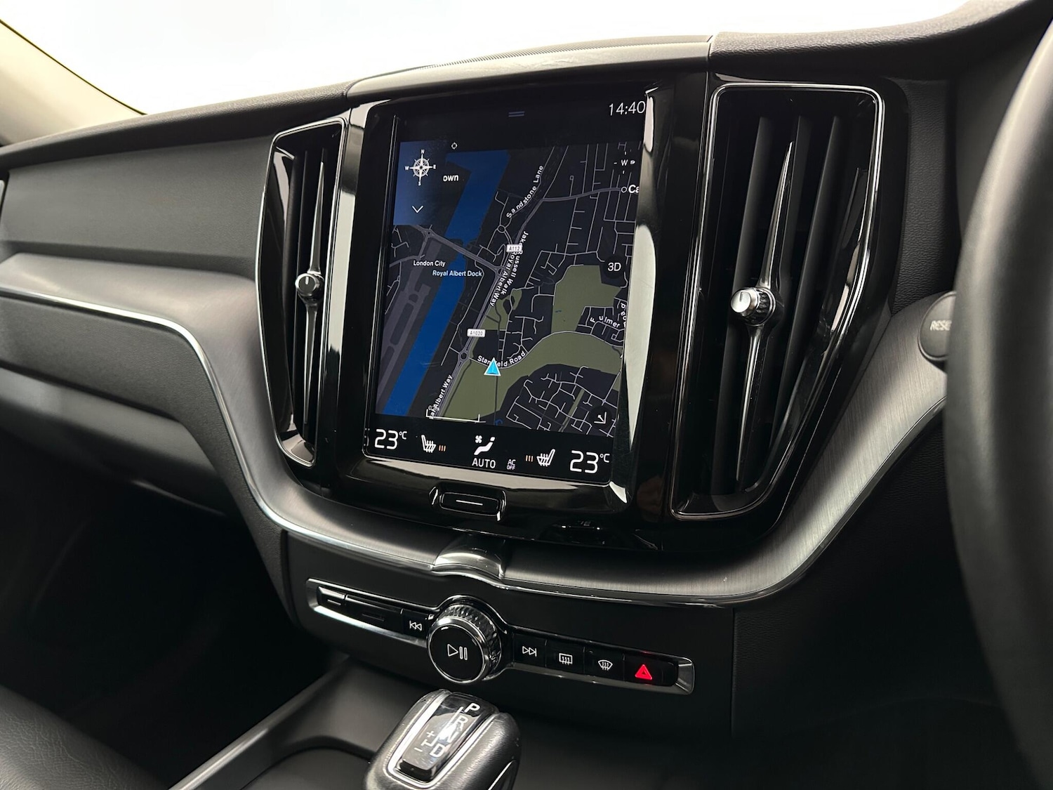 Used Volvo XC60 2018 for sale - 77304975: Photo 23