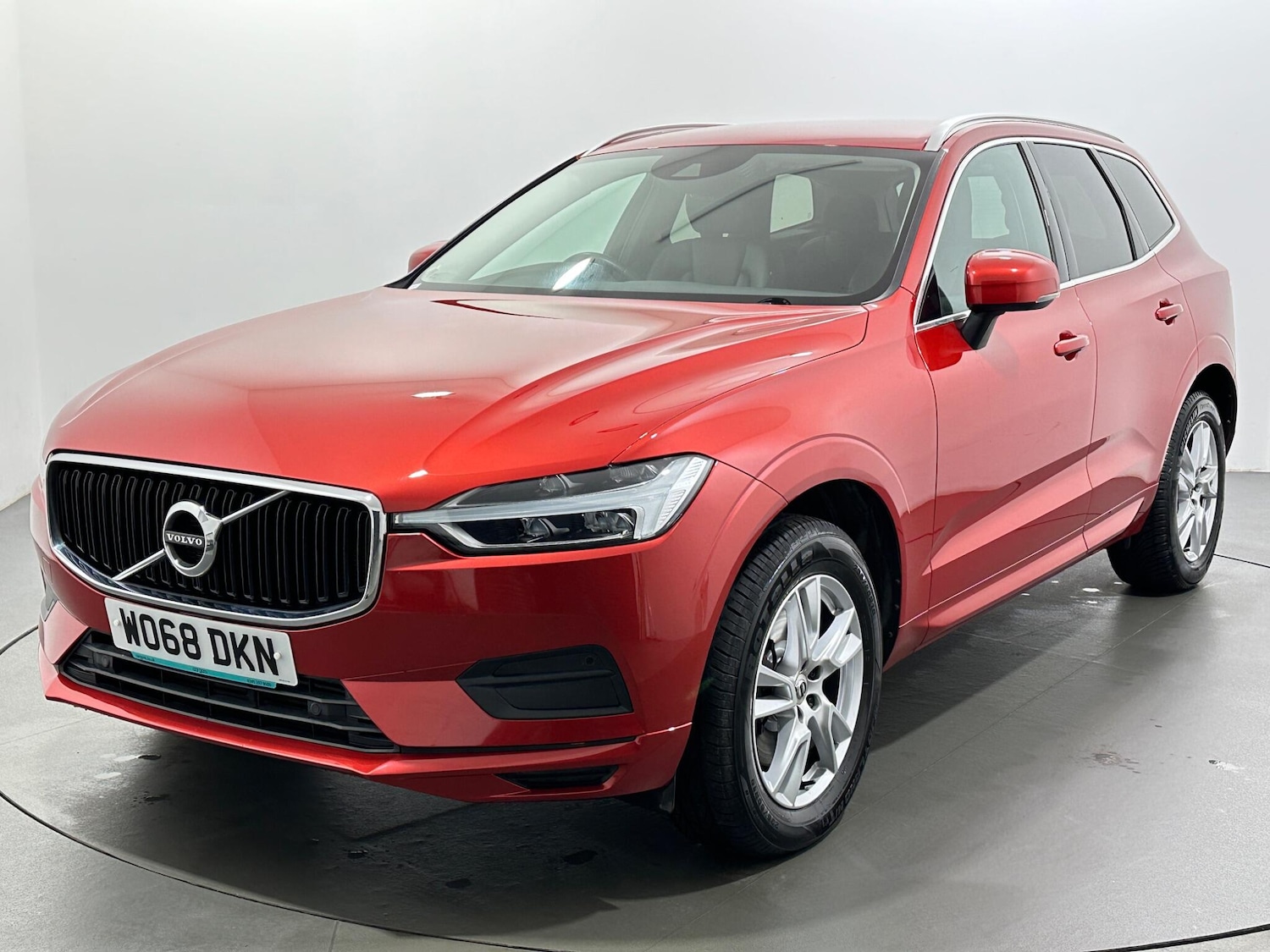 Used Volvo XC60 2018 for sale - 77304975: Photo 4