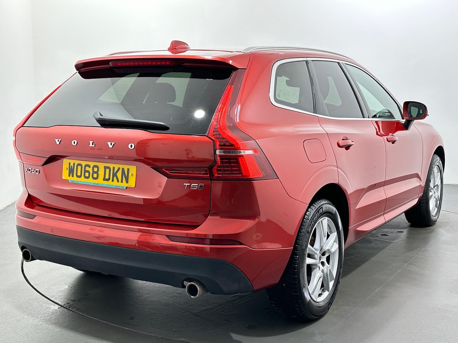 Used Volvo XC60 2018 for sale - 77304975: Photo 8