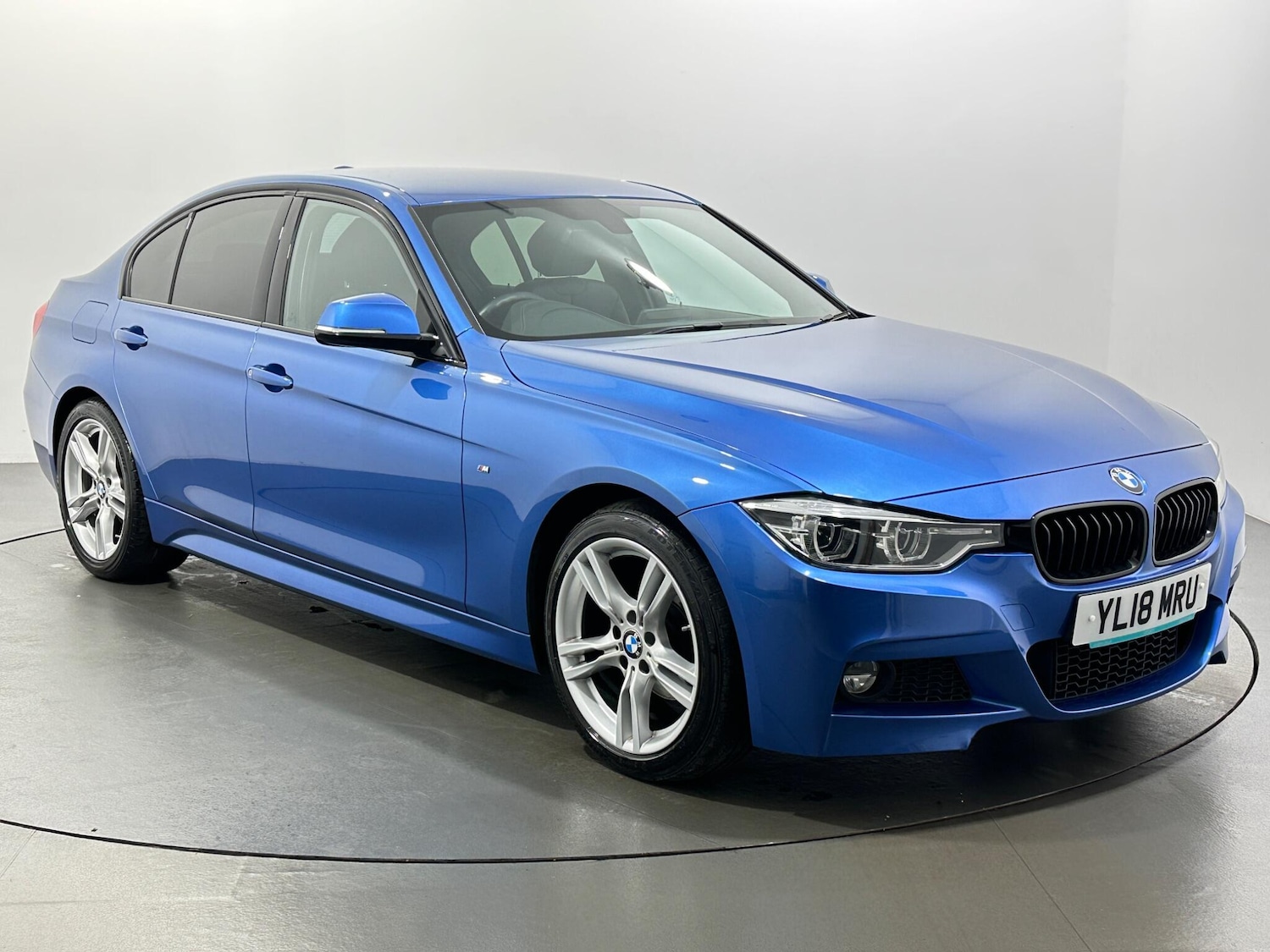 Used BMW 3 Series 2018 for sale - 76927035: Photo 1