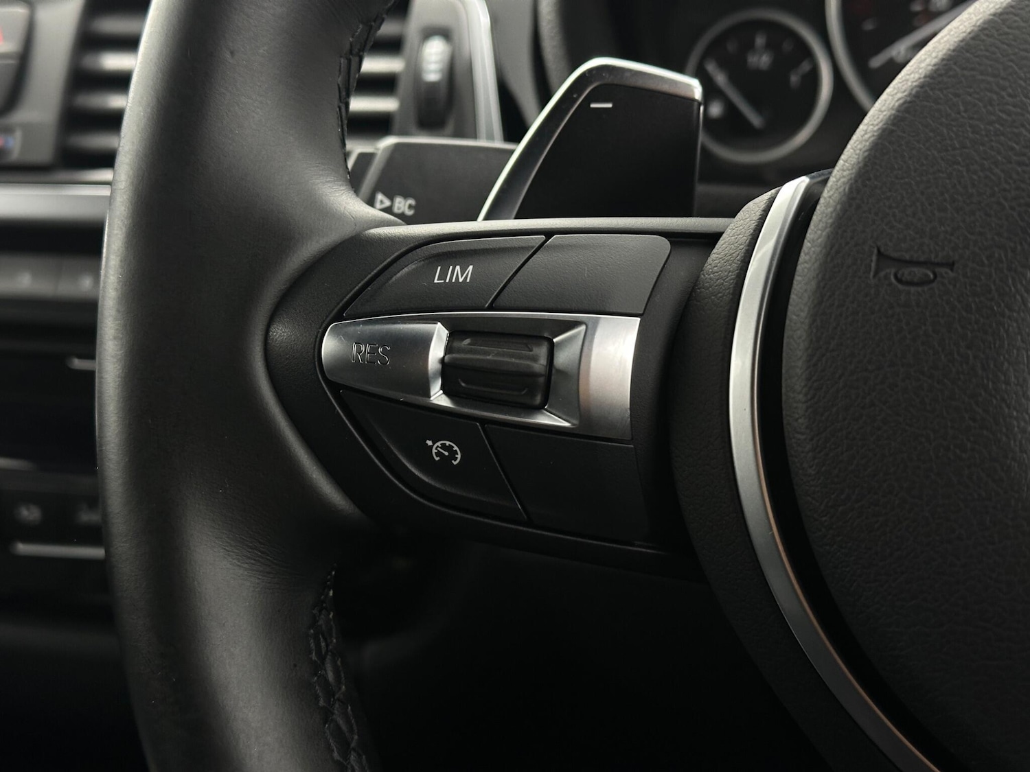 Used BMW 3 Series 2018 for sale - 76927035: Photo 13