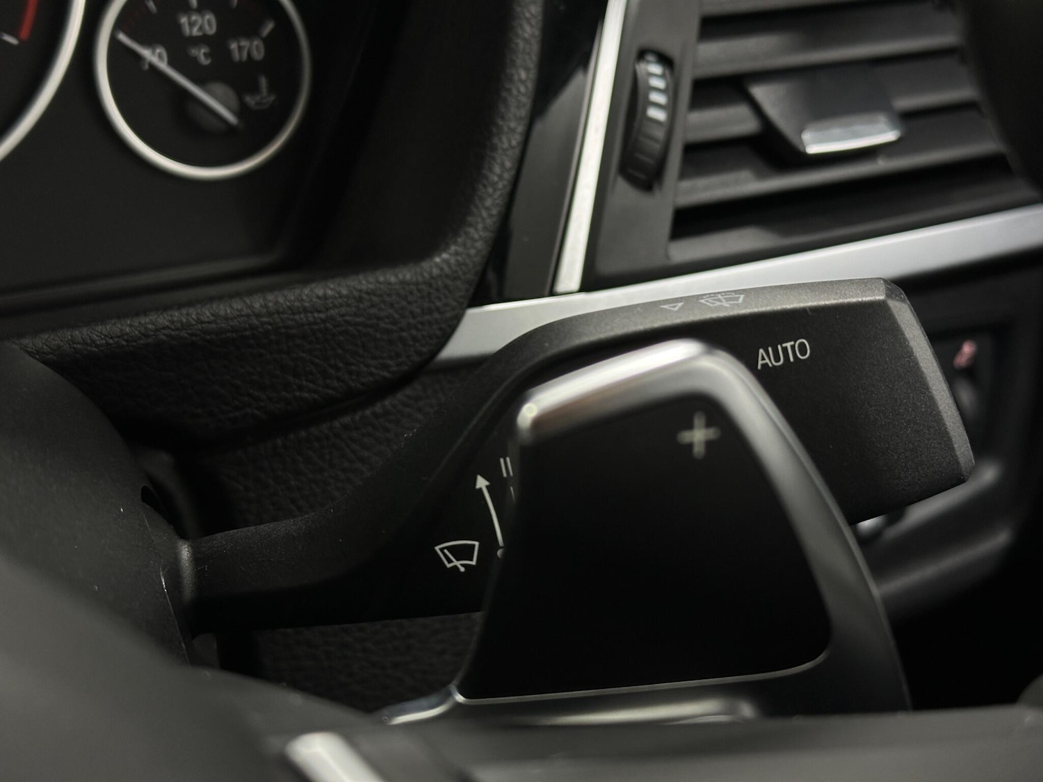 Used BMW 3 Series 2018 for sale - 76927035: Photo 15