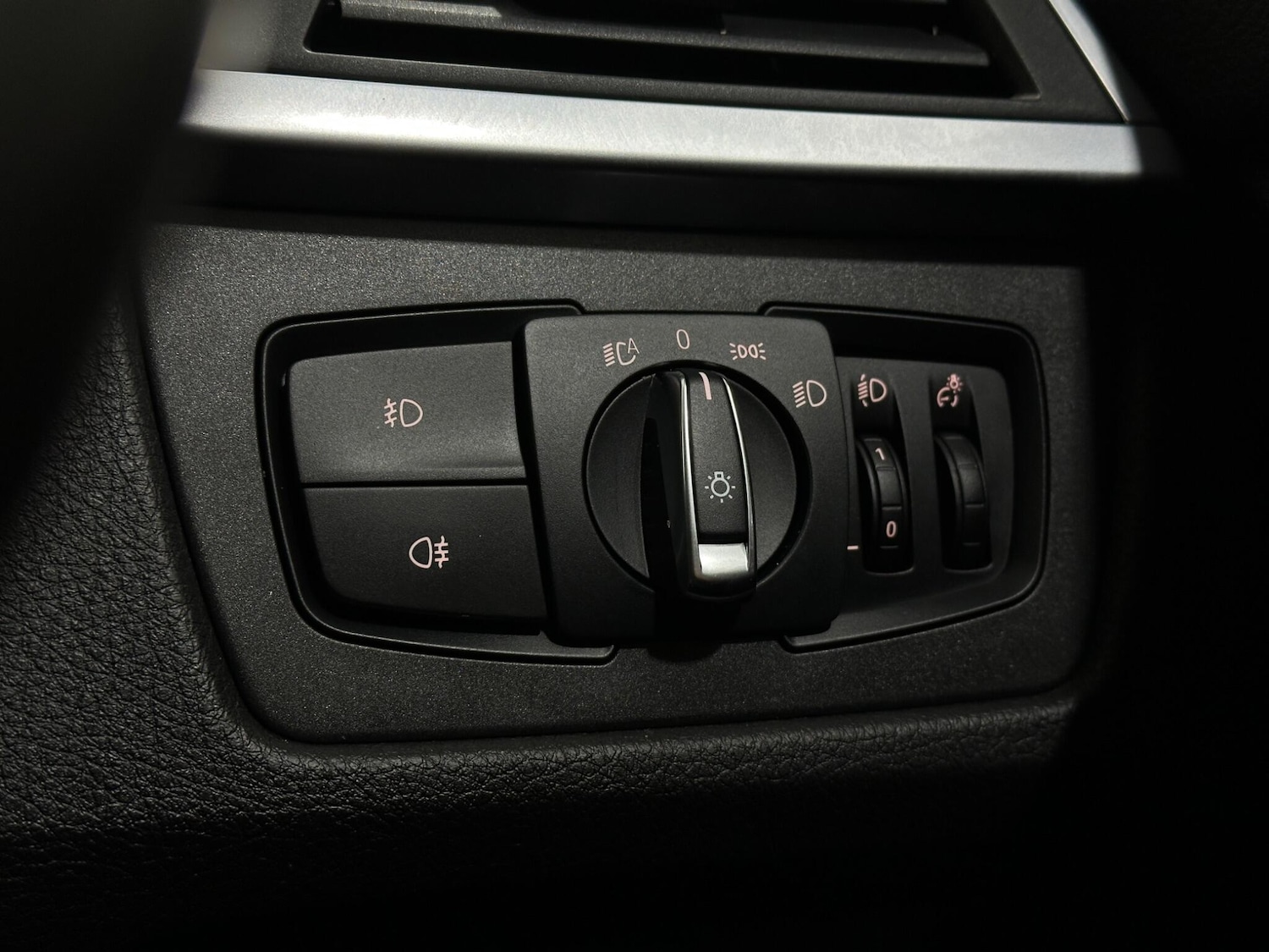 Used BMW 3 Series 2018 for sale - 76927035: Photo 16