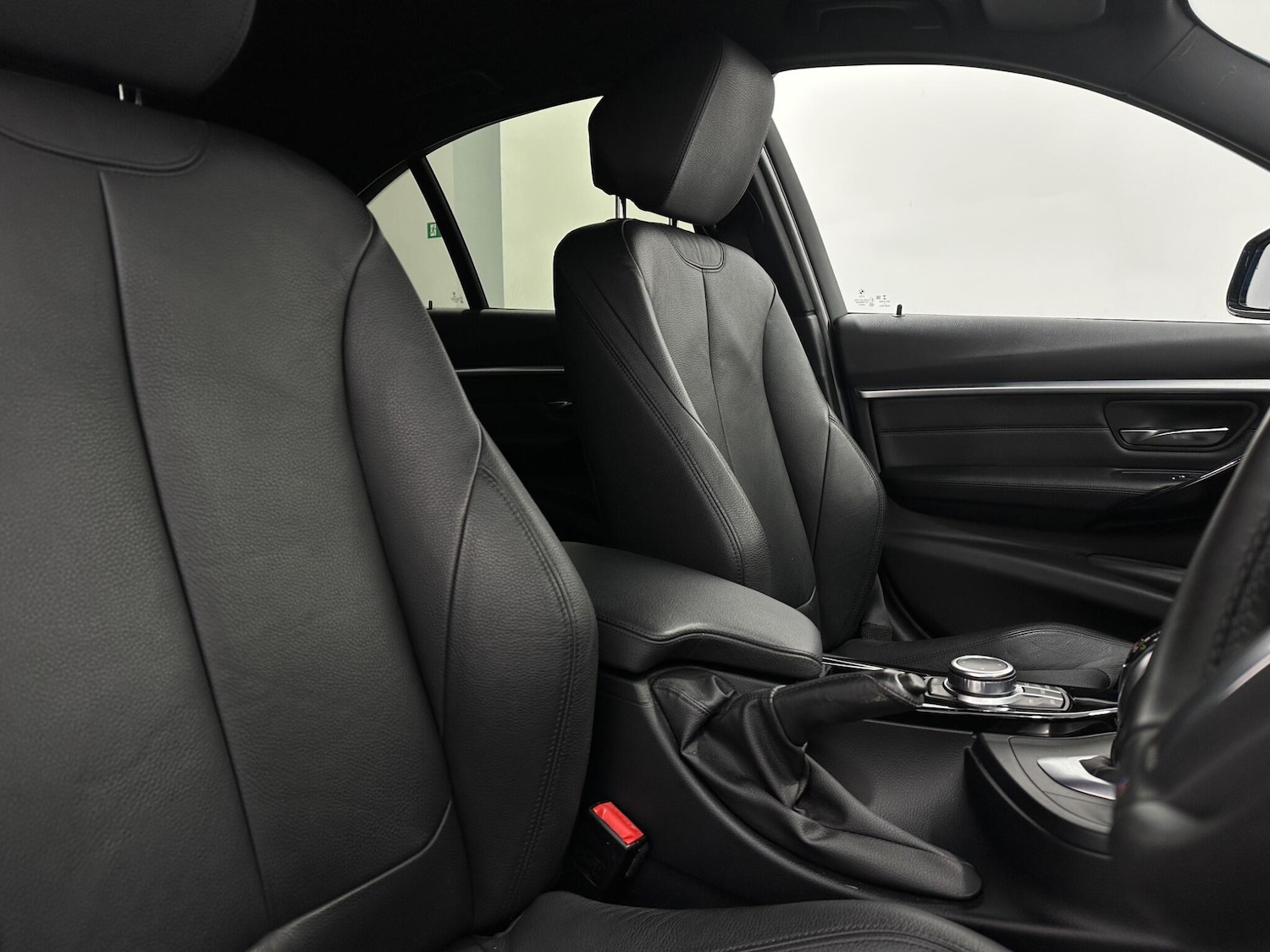 Used BMW 3 Series 2018 for sale - 76927035: Photo 29