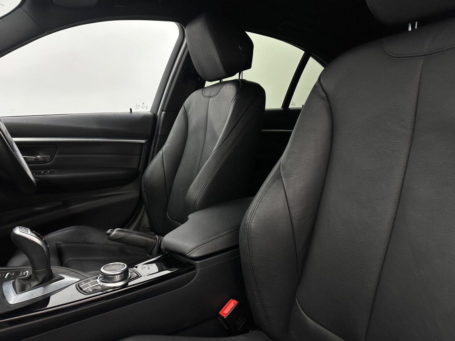 Used BMW 3 Series 2018 for sale - 76927035: Photo 33