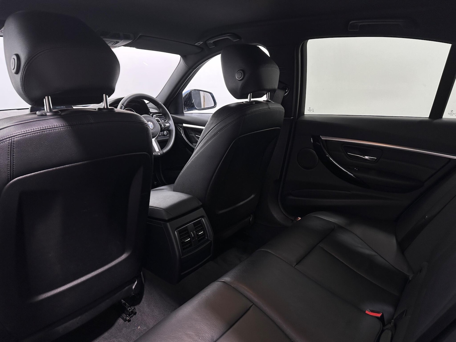 Used BMW 3 Series 2018 for sale - 76927035: Photo 36