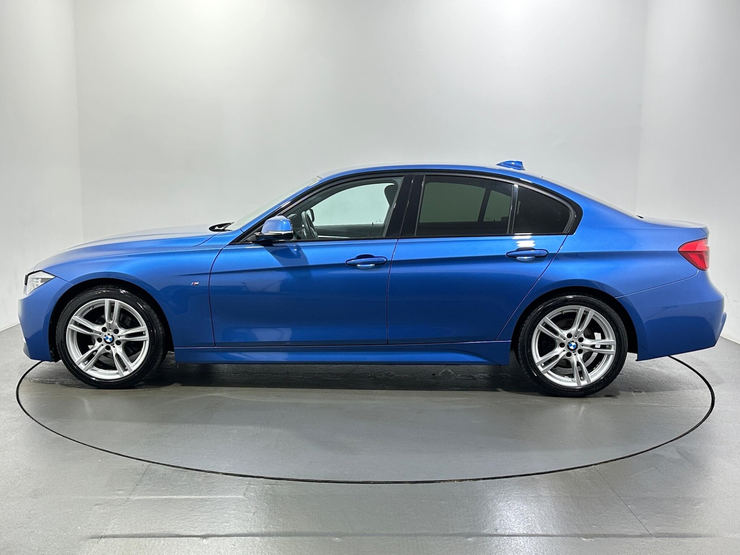 Used BMW 3 Series 2018 for sale - 76927035: Photo 5