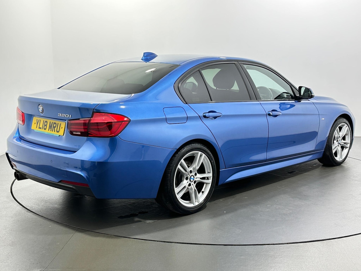 Used BMW 3 Series 2018 for sale - 76927035: Photo 8