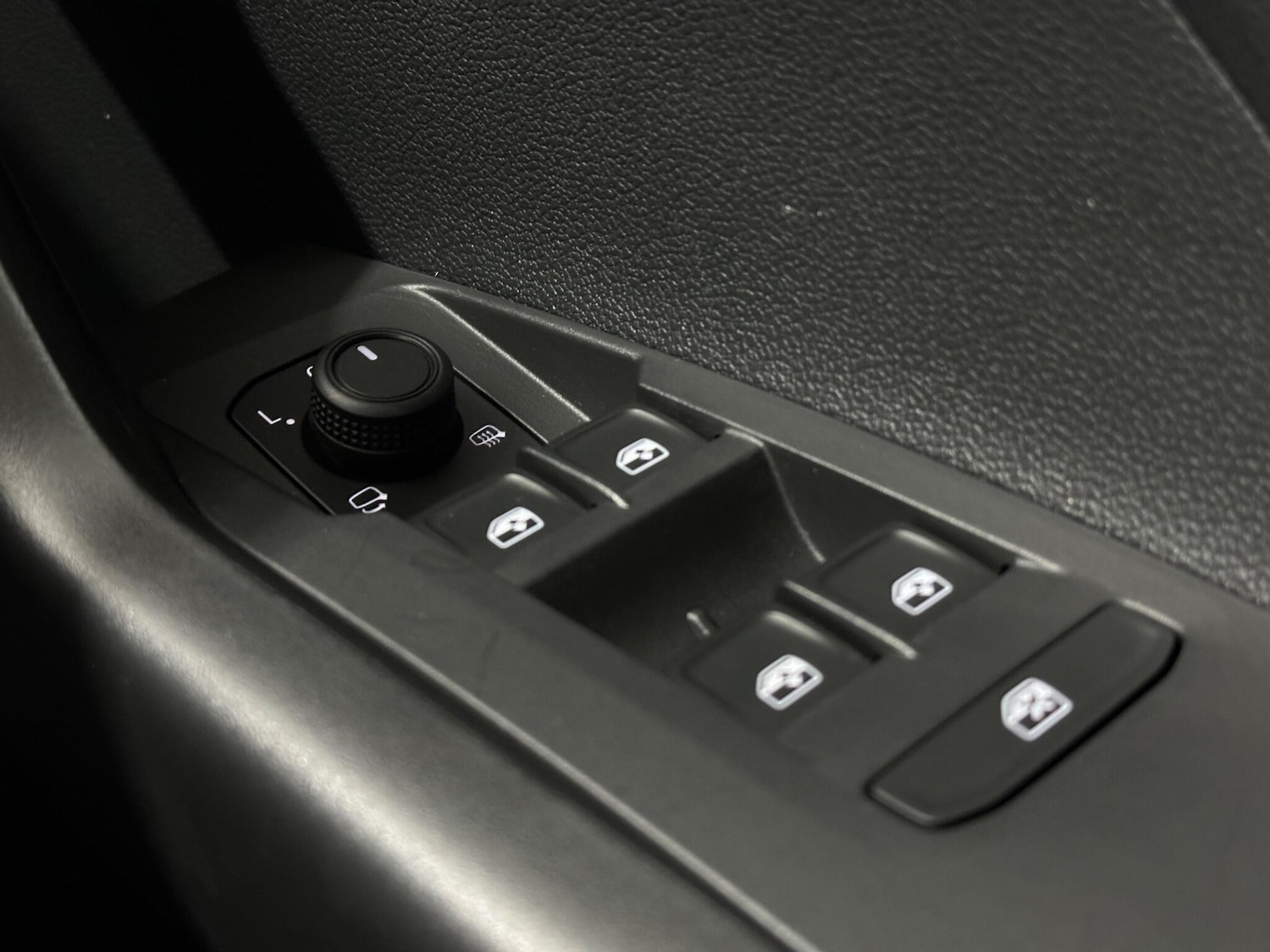 Used Volkswagen T-Cross 2022 for sale - 77230360: Photo 17