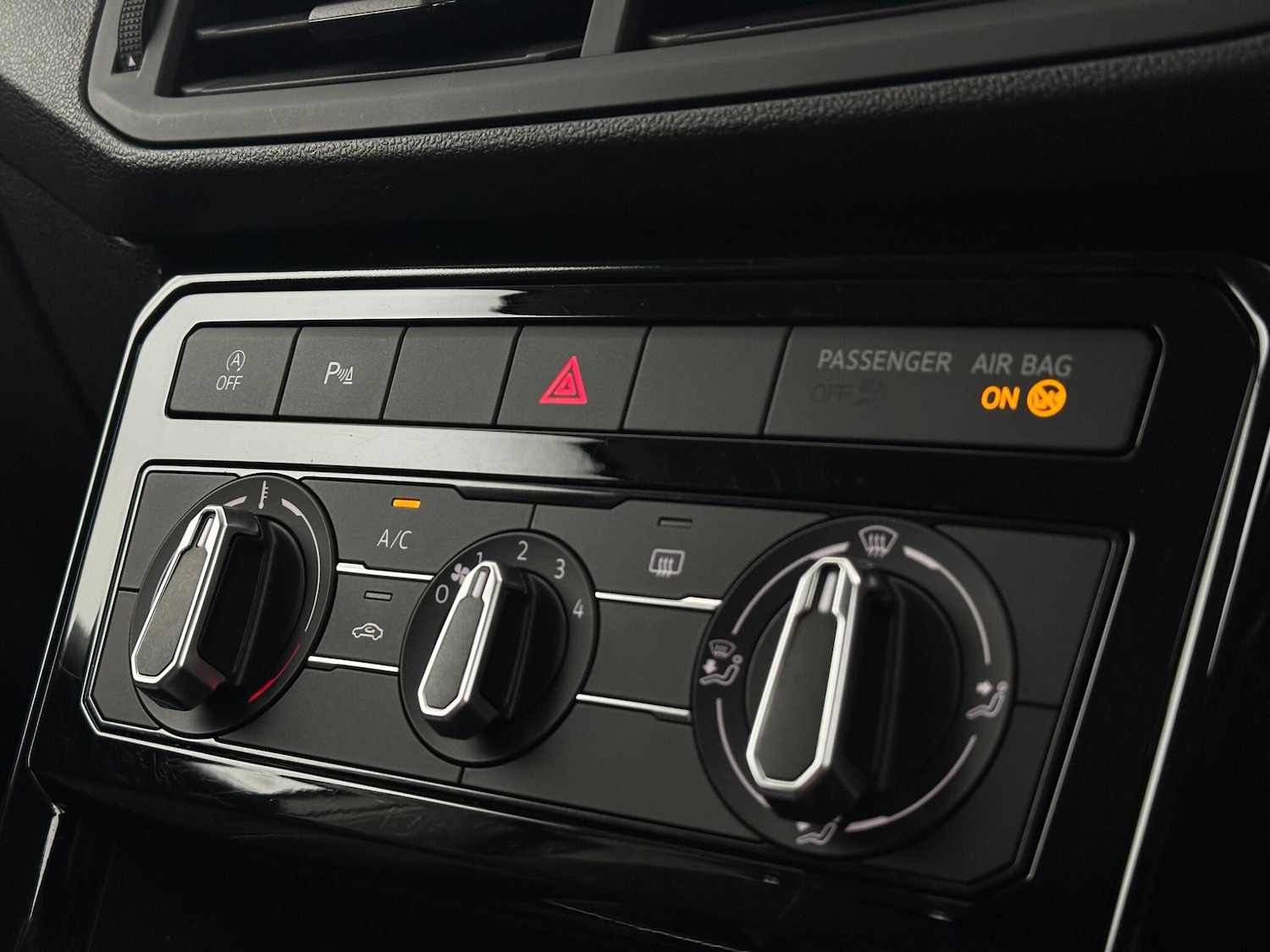 Used Volkswagen T-Cross 2022 for sale - 77230360: Photo 19