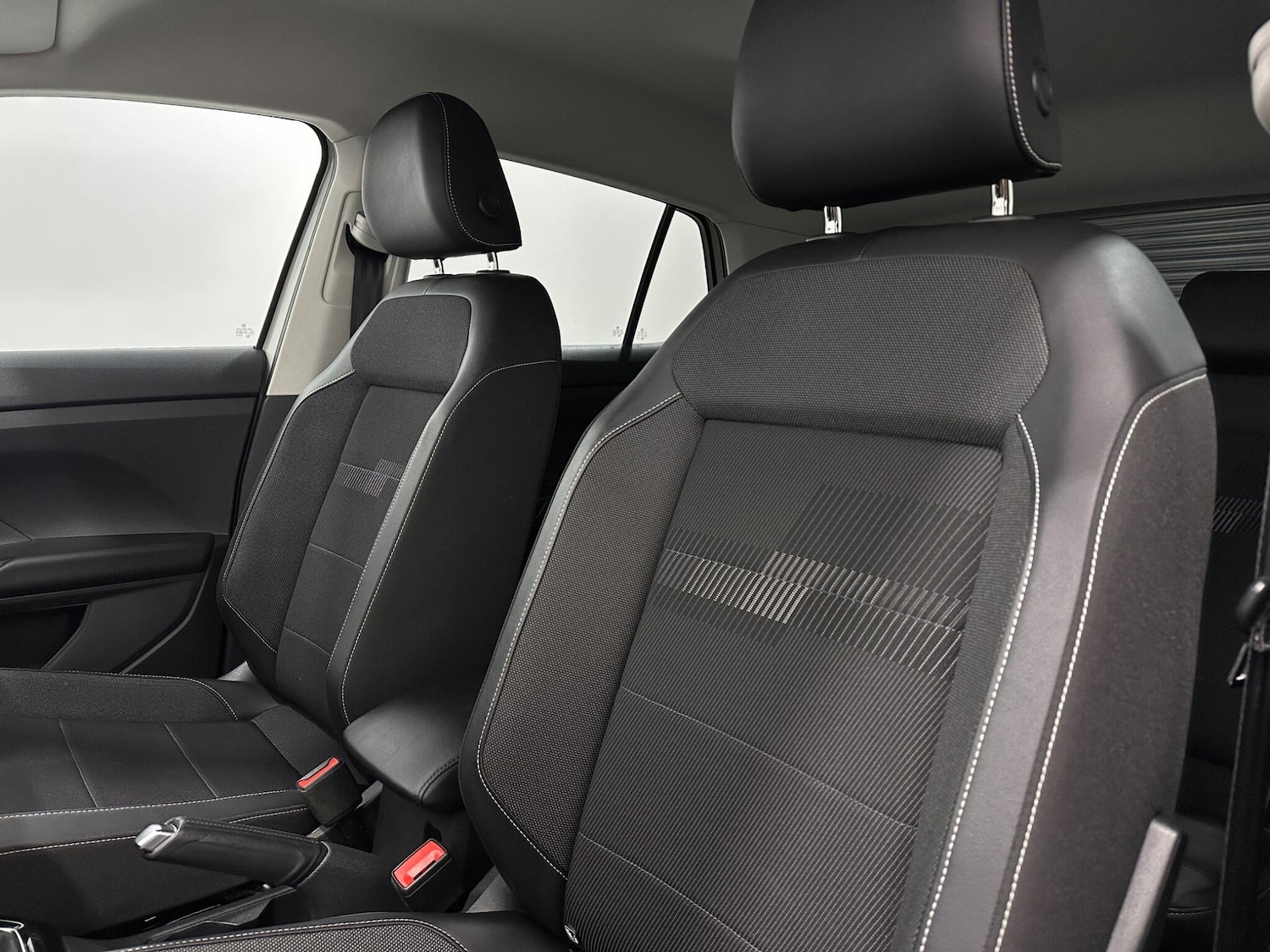 Used Volkswagen T-Cross 2022 for sale - 77230360: Photo 32