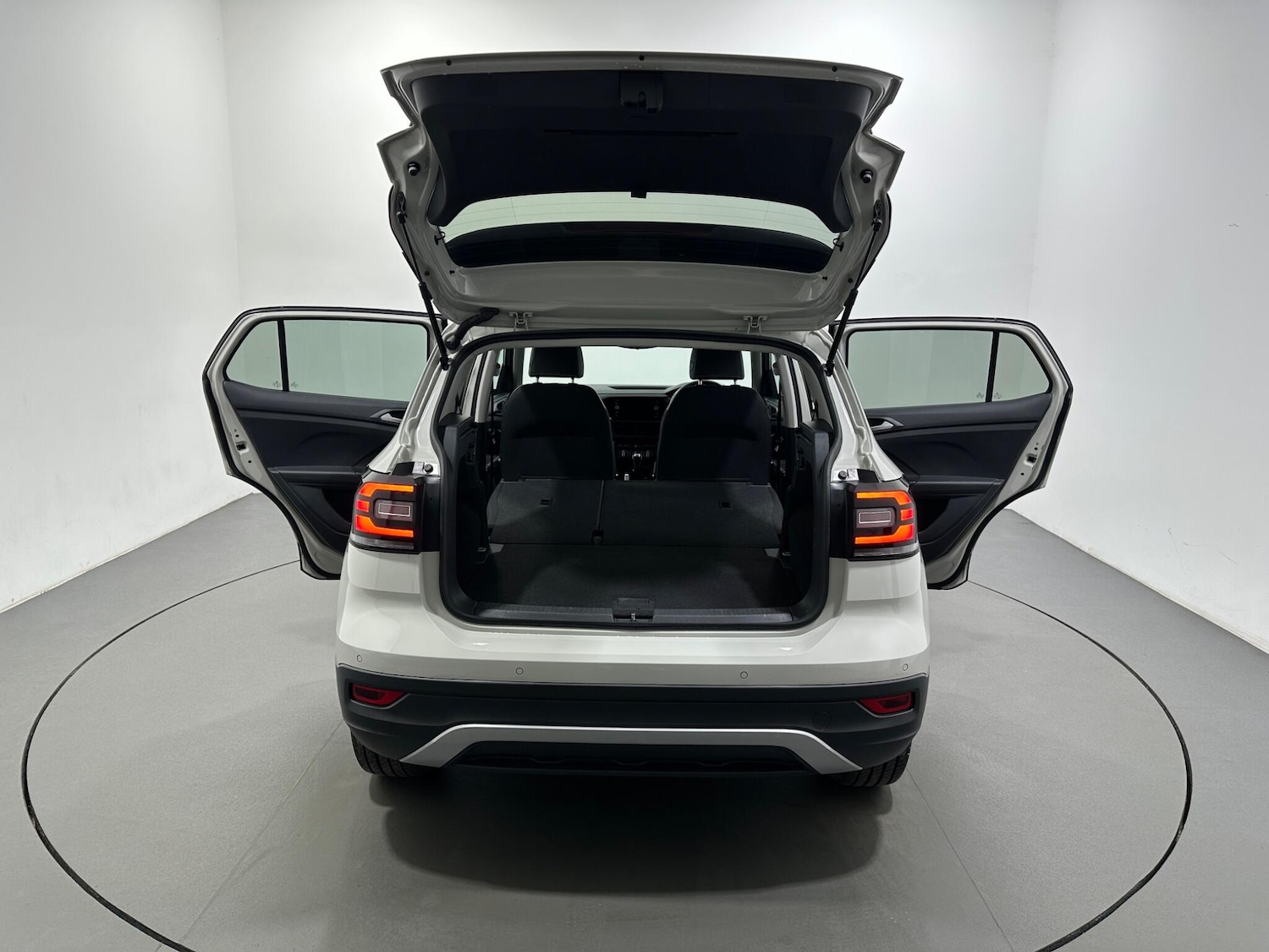 Used Volkswagen T-Cross 2022 for sale - 77230360: Photo 39