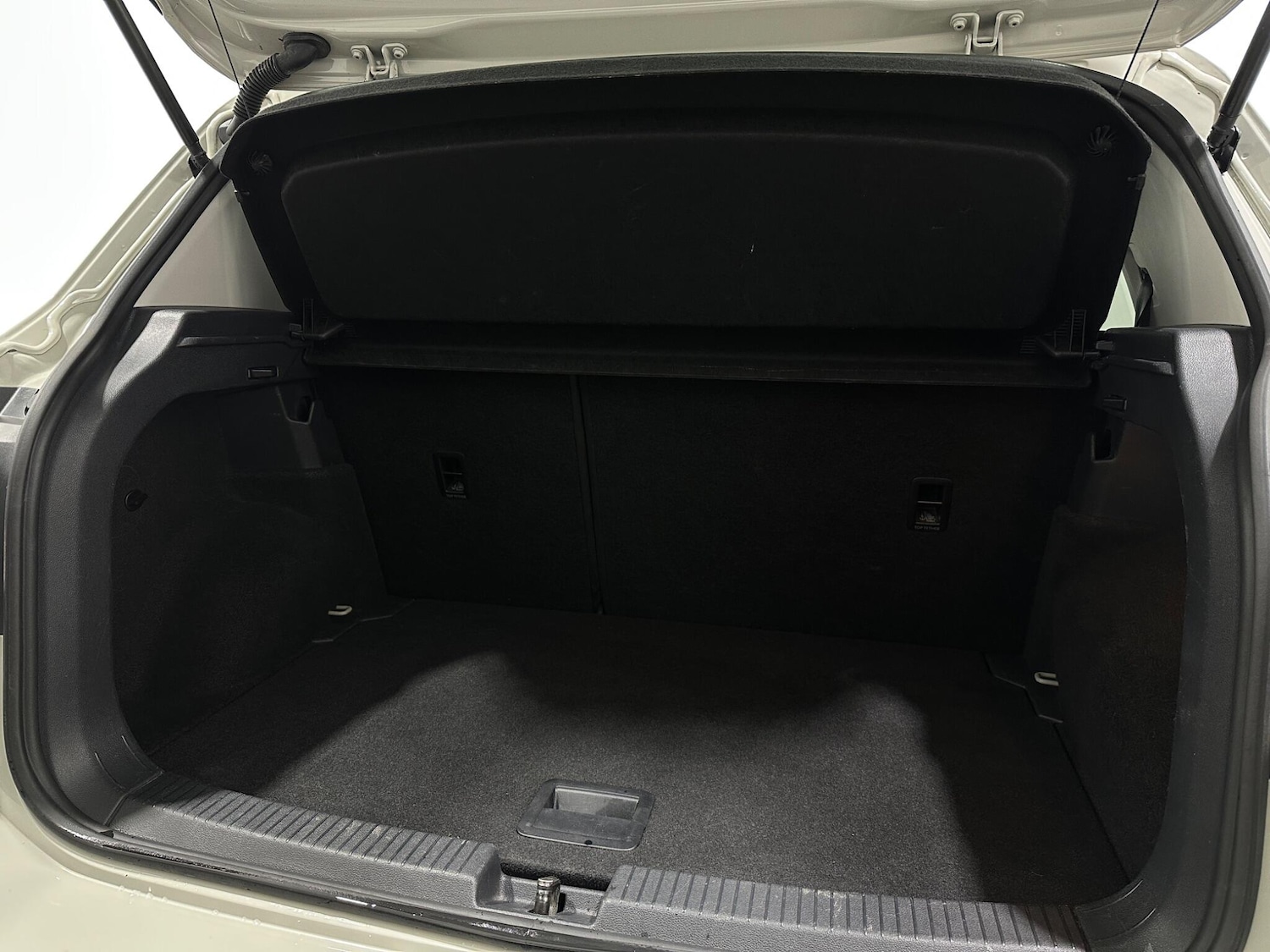 Used Volkswagen T-Cross 2022 for sale - 77230360: Photo 44