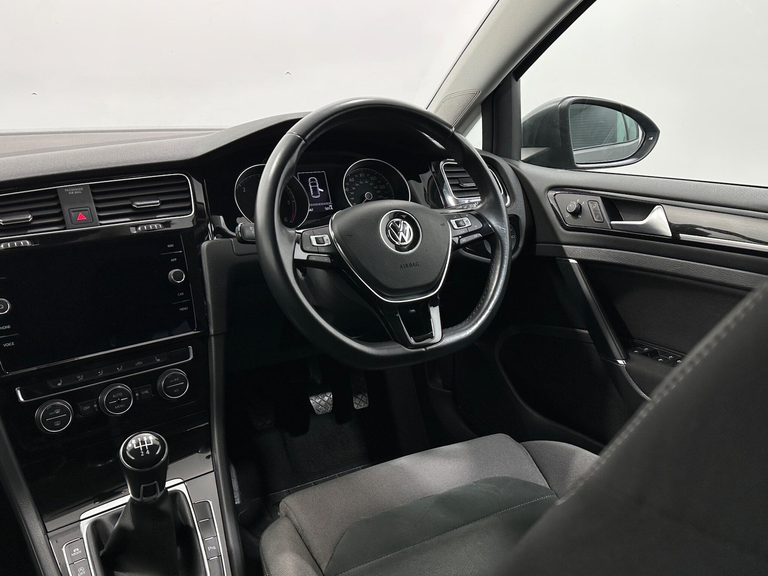 Used Volkswagen Golf 2020 for sale - 77411108: Photo 12